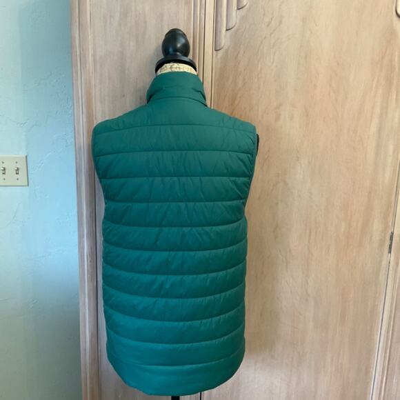 Goodfellow & Co. Green Quilted Soft puffer Full Zip Pockets Vest Warm athletic S - Picture 3 of 16